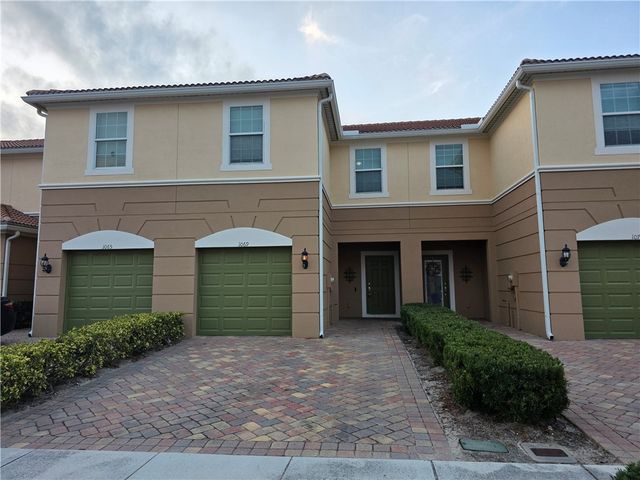1069 Normandie Way, Vero Beach, FL 32960