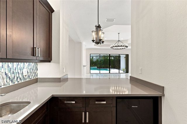 4617 Azalea DR, Naples, FL 34119