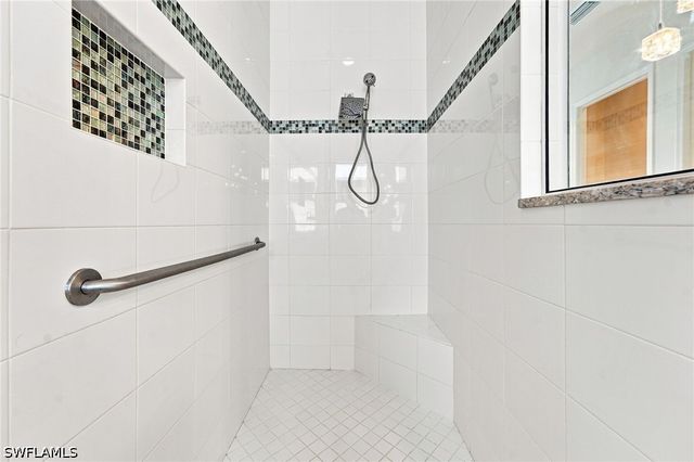 4617 Azalea DR, Naples, FL 34119