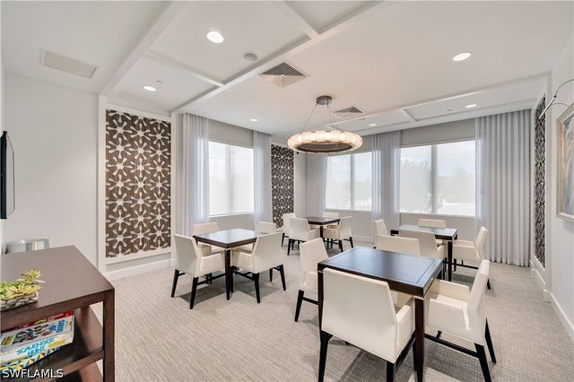 4617 Azalea DR, Naples, FL 34119