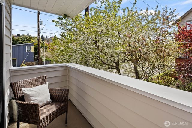 5015 A 8th Avenue NW, Seattle, WA 98107