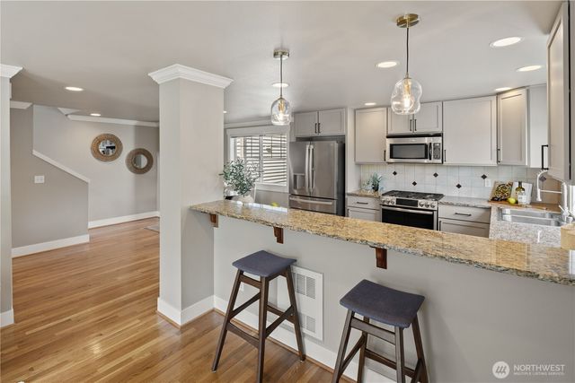 5015 A 8th Avenue NW, Seattle, WA 98107