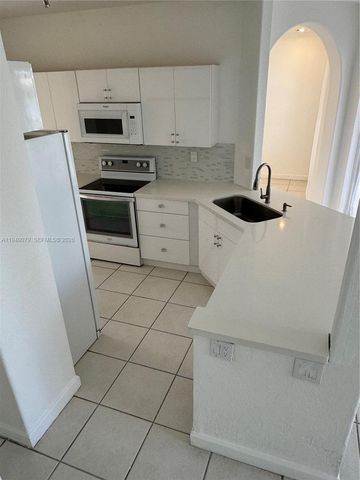 3523 SW 169th Ter, Miramar, FL 33027