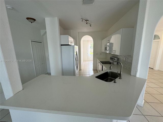 3523 SW 169th Ter, Miramar, FL 33027