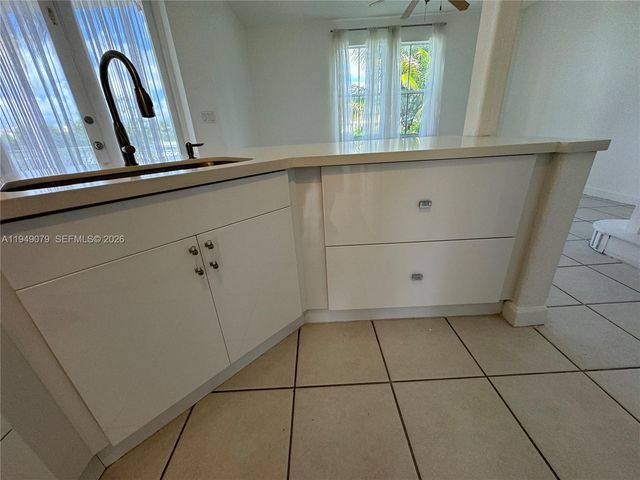 3523 SW 169th Ter, Miramar, FL 33027