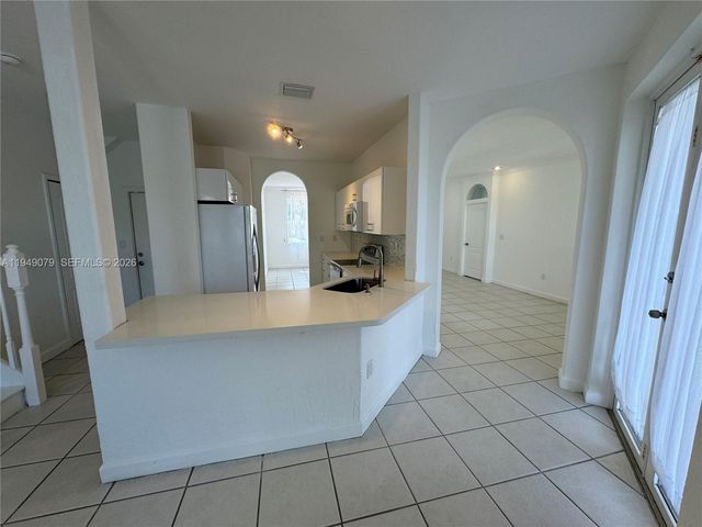 3523 SW 169th Ter, Miramar, FL 33027