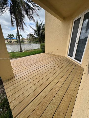 3523 SW 169th Ter, Miramar, FL 33027