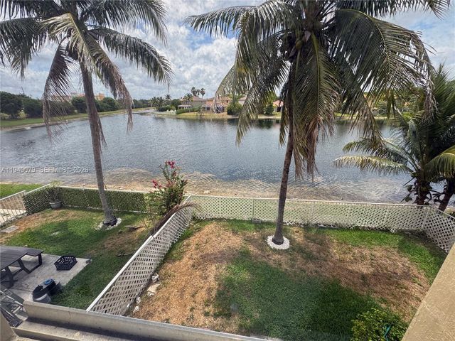 3523 SW 169th Ter, Miramar, FL 33027