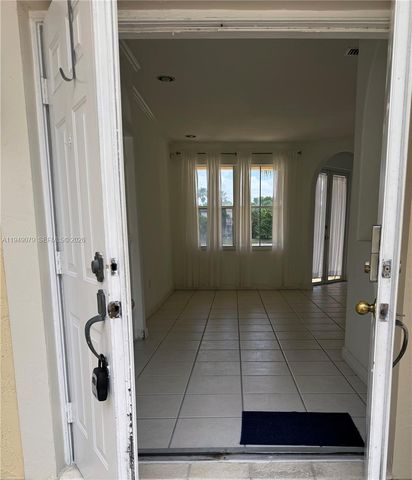 3523 SW 169th Ter, Miramar, FL 33027