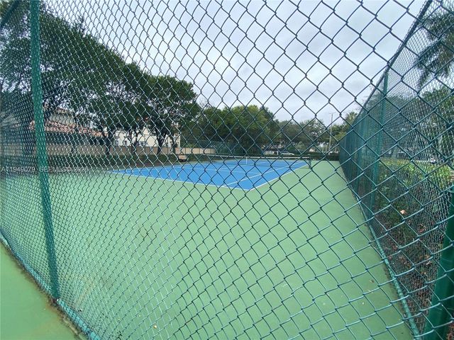 3523 SW 169th Ter, Miramar, FL 33027