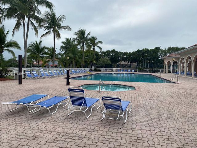 3523 SW 169th Ter, Miramar, FL 33027