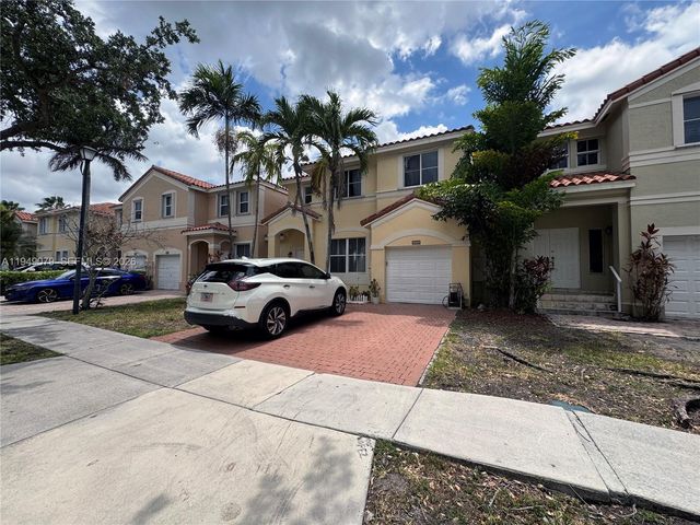 3523 SW 169th Ter, Miramar, FL 33027