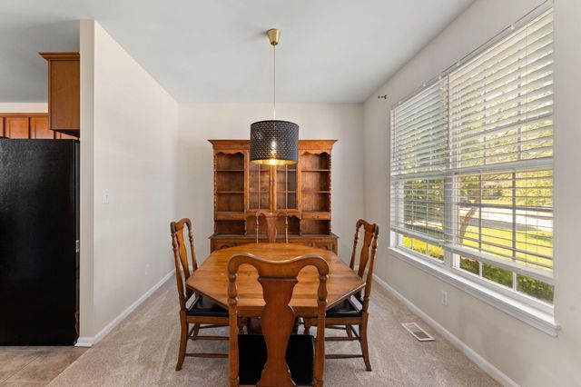 1356 Silver Fern Lane, Schererville, IN 46375