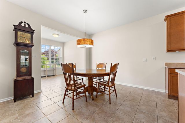 1356 Silver Fern Lane, Schererville, IN 46375