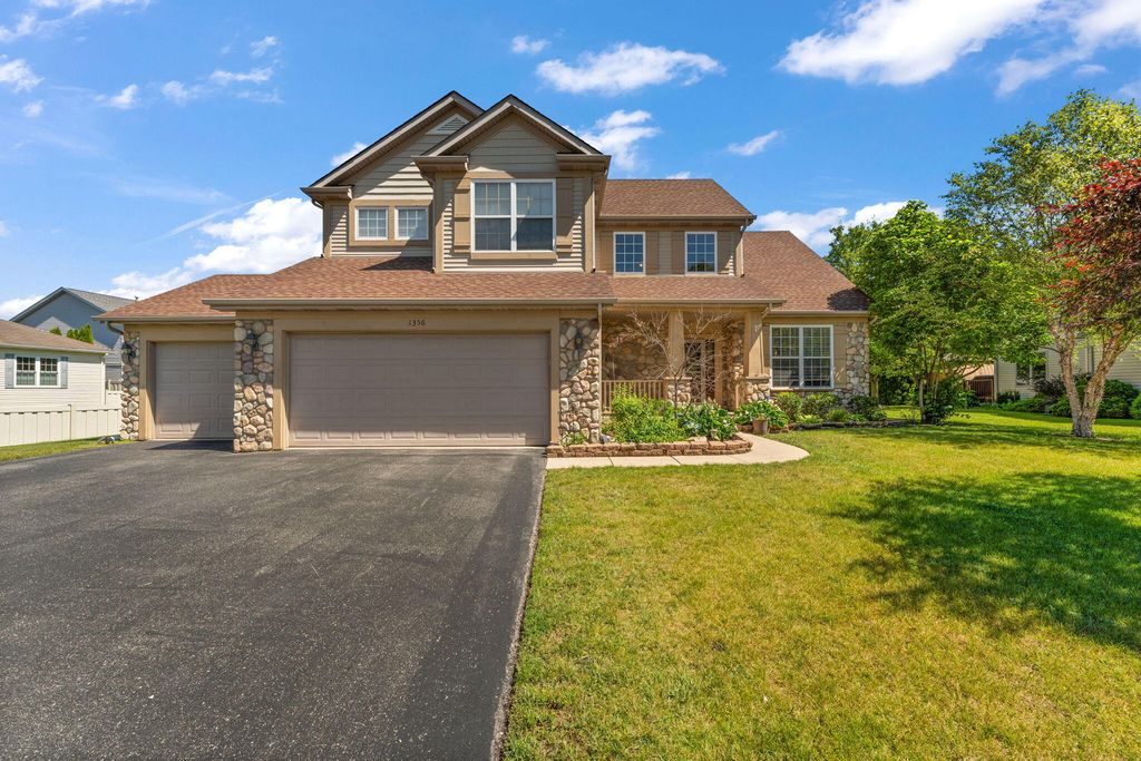 1356 Silver Fern Lane, Schererville, IN 46375