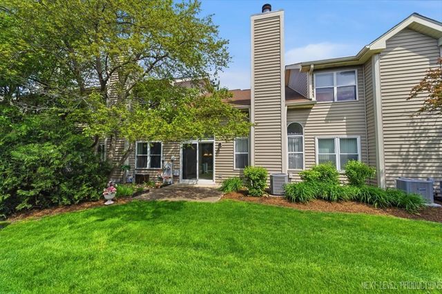 1334 Coldspring Road 1334, Carol Stream, IL 60188