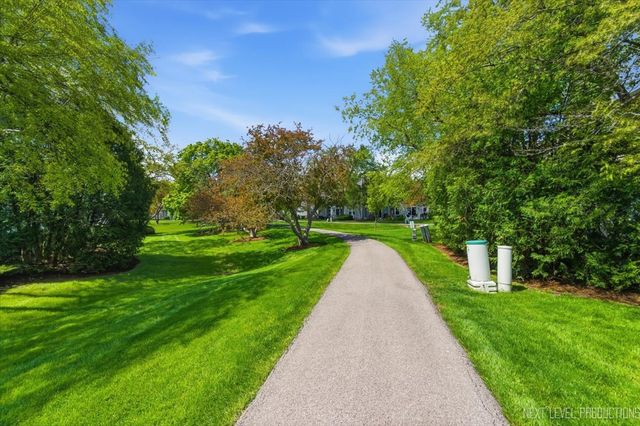 1334 Coldspring Road 1334, Carol Stream, IL 60188