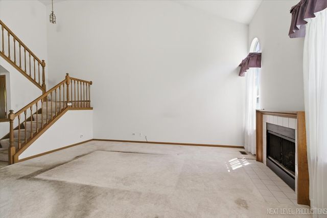1334 Coldspring Road 1334, Carol Stream, IL 60188