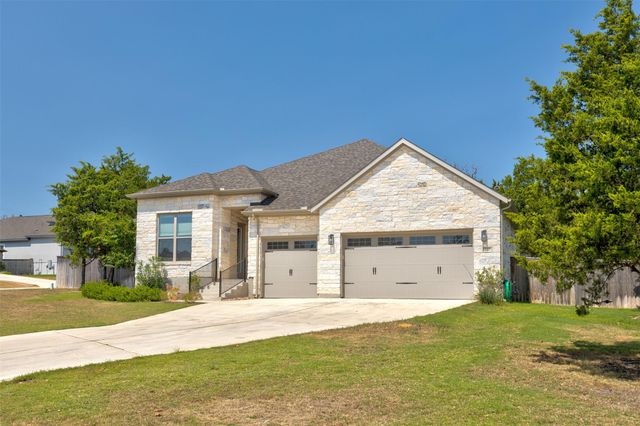 132 Darst LN, Bastrop, TX 78602