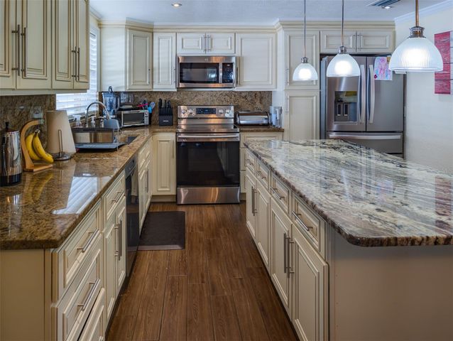 9436 PALM AVENUE, Port Richey, FL 34668