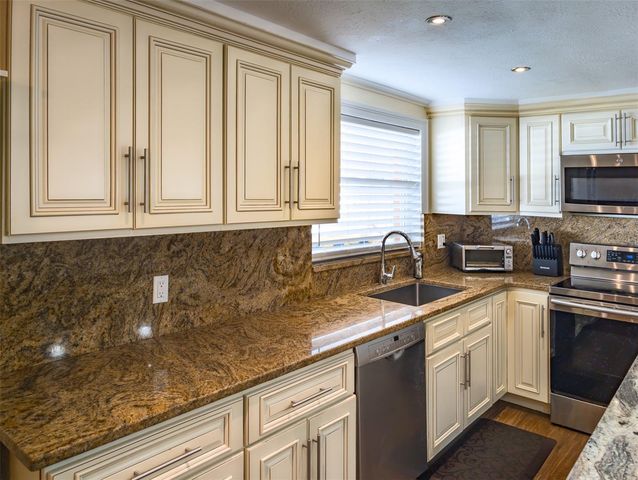 9436 PALM AVENUE, Port Richey, FL 34668