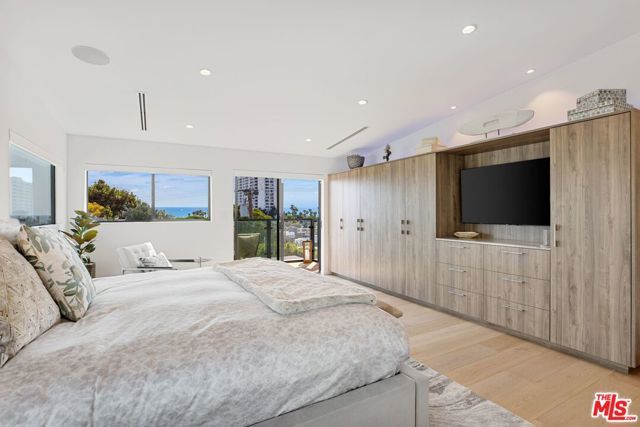 302 Ashland Avenue 301, Santa Monica, CA 90405