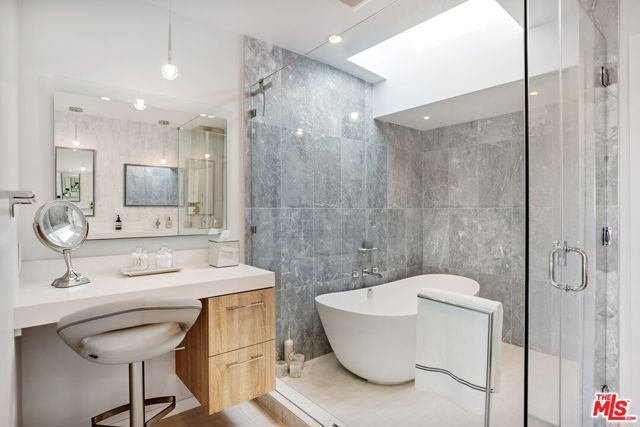 302 Ashland Avenue 301, Santa Monica, CA 90405