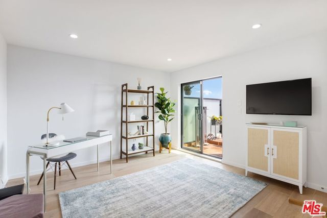 302 Ashland Avenue 301, Santa Monica, CA 90405
