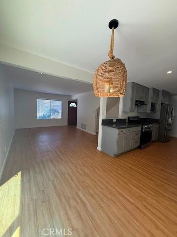 125 S Broadway A, Redondo Beach, CA 90277