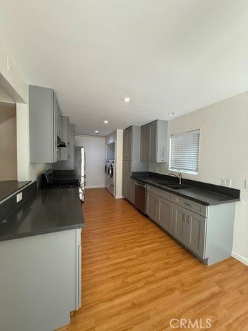125 S Broadway A, Redondo Beach, CA 90277