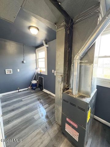 1606 Foster Avenue, Schenectady, NY 12308