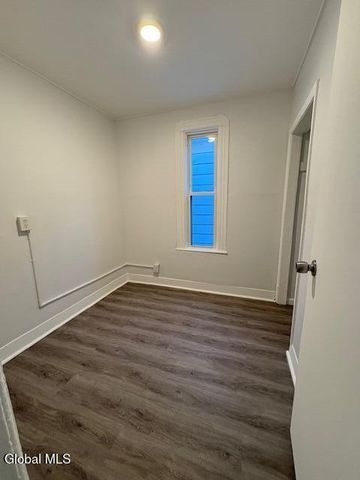 1606 Foster Avenue, Schenectady, NY 12308