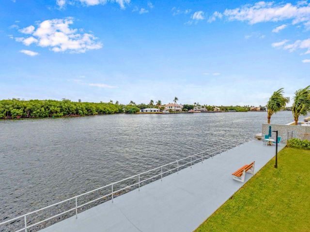 480 Horizon W, Boynton Beach, FL 33435