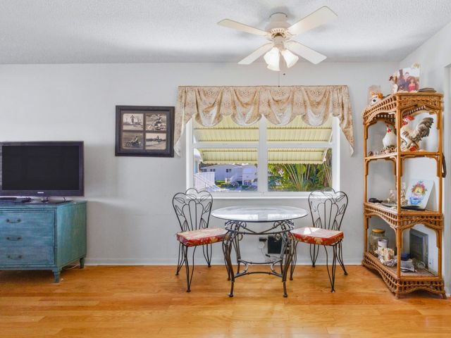 480 Horizon W, Boynton Beach, FL 33435