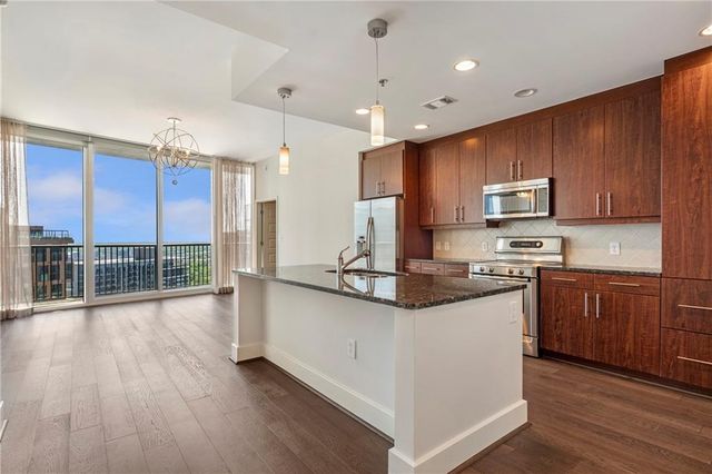 1080 Peachtree Street NE 3304, Atlanta, GA 30309