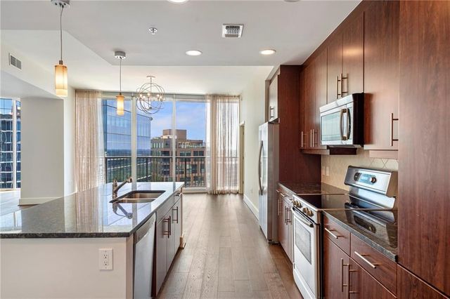 1080 Peachtree Street NE 3304, Atlanta, GA 30309