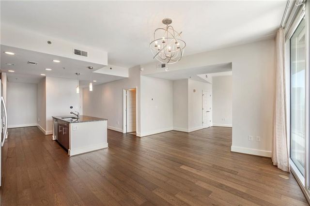 1080 Peachtree Street NE 3304, Atlanta, GA 30309