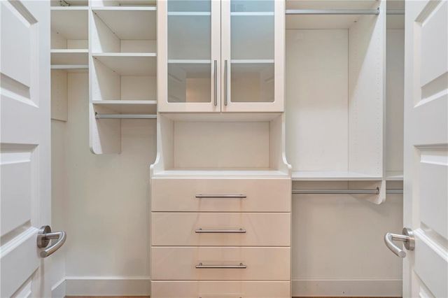 1080 Peachtree Street NE 3304, Atlanta, GA 30309