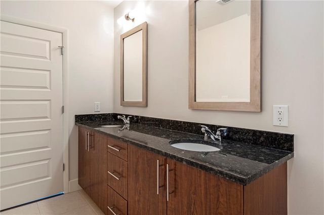 1080 Peachtree Street NE 3304, Atlanta, GA 30309
