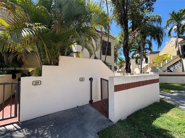 12922 SW 88th Ter B-206, Miami, FL 33186