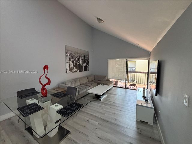 12922 SW 88th Ter B-206, Miami, FL 33186