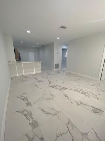 2846 N North Dixie Highway, Boca Raton, FL 33431