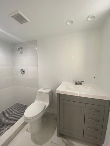 2846 N North Dixie Highway, Boca Raton, FL 33431