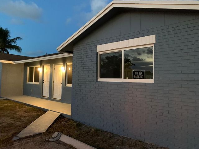 2846 N North Dixie Highway, Boca Raton, FL 33431