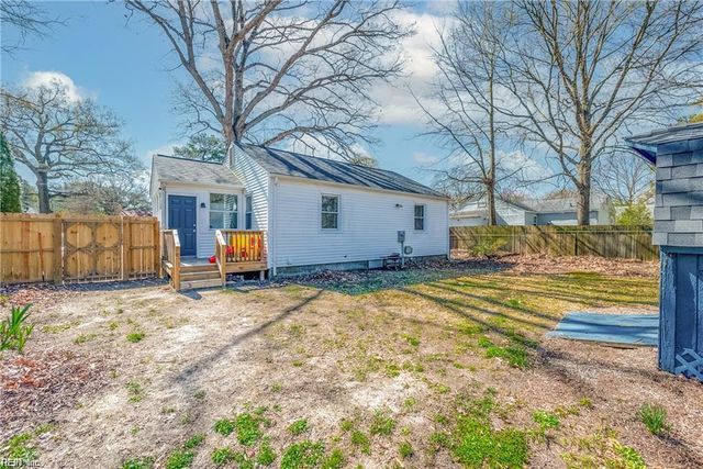 621 72nd ST, Newport News, VA 23605