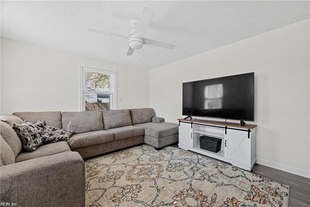 621 72nd ST, Newport News, VA 23605