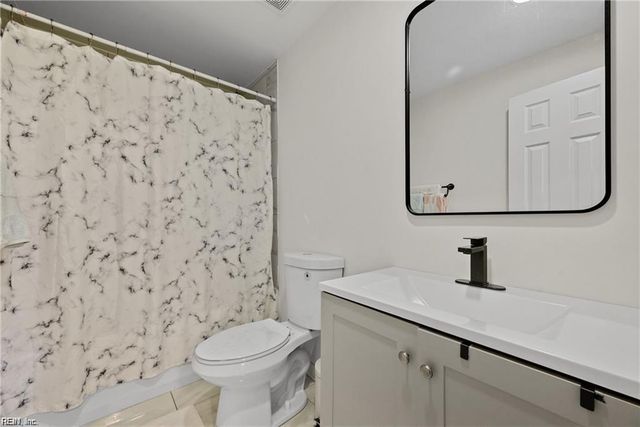 621 72nd ST, Newport News, VA 23605