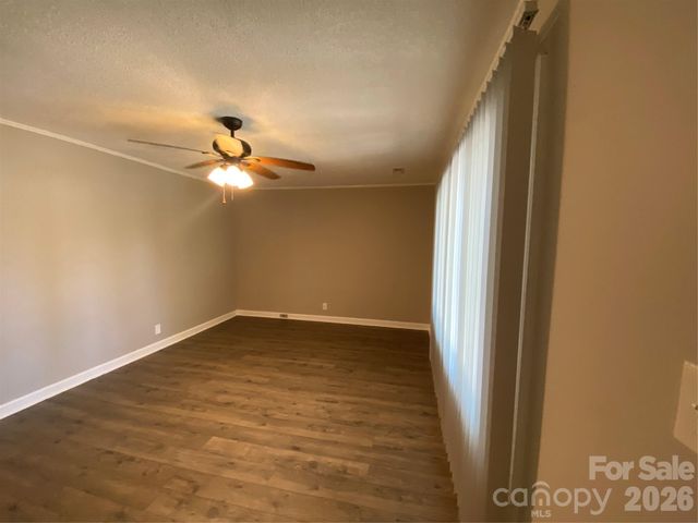 102 Mcdowell Street, Great Falls, SC 29055