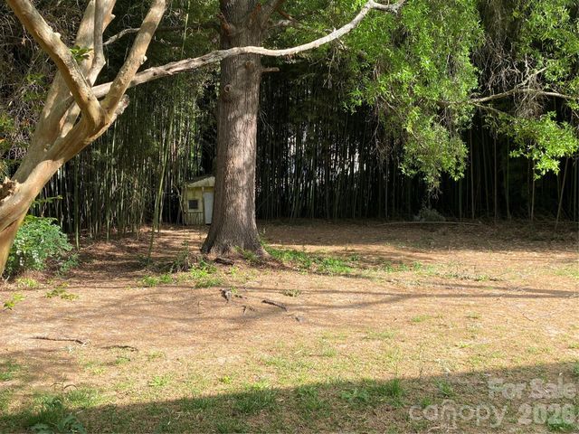 102 Mcdowell Street, Great Falls, SC 29055