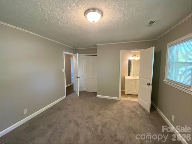 102 Mcdowell Street, Great Falls, SC 29055